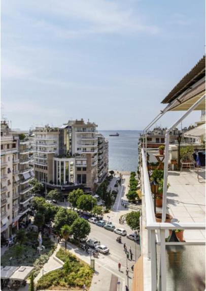 Central Luxury Apartment Thessaloniki Exterior foto